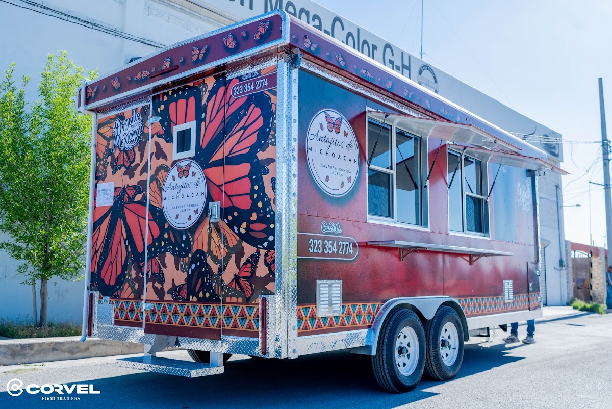 Trailer Concesión 8x18