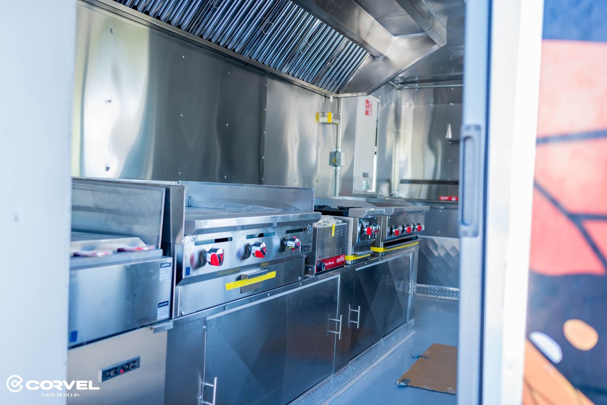 Trailer Concesión 8x18